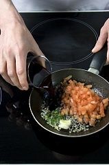 Приготовление блюда по рецепту - Фаршированные кальмары (3). Шаг 1