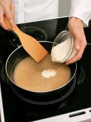 Приготовление блюда по рецепту - "Лукошко" с грибами. Шаг 2