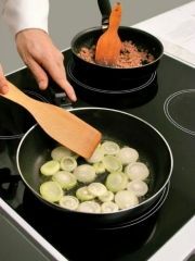 Приготовление блюда по рецепту - Запеканка картофельная с рыбой. Шаг 1