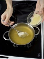 Приготовление блюда по рецепту - Желе со сливами и мандаринами (2). Шаг 2