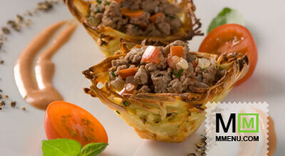Мясная закуска в корзиночках из картофеля Мясная закуска в корзиночках из картофеля