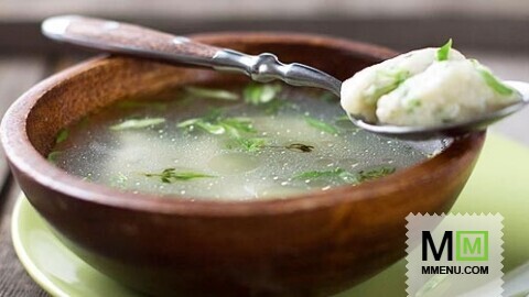 Куриный бульон с заварными клецками Куриный бульон с заварными клецками