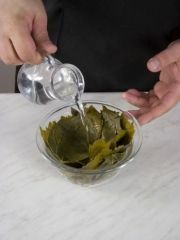 Приготовление блюда по рецепту - Голубцы из виноградных листьев. Шаг 1