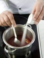 Приготовление блюда по рецепту - Пасхальный суп со свеклой. Шаг 3