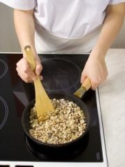 Приготовление блюда по рецепту - Помидоры с грибами. Шаг 1
