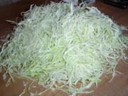 Приготовление блюда по рецепту - Томаты в капусте. Шаг 2
