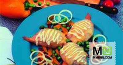 Тушки кальмаров фаршированные овощами под сыром Тушки кальмаров фаршированные овощами под сыром
