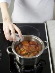 Приготовление блюда по рецепту - Борщ с кабачками. Шаг 5