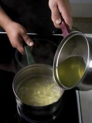 Приготовление блюда по рецепту - Суп из щавеля с говядиной. Шаг 1