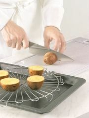 Приготовление блюда по рецепту - Картофель запеченный (2). Шаг 1