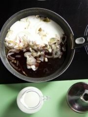 Приготовление блюда по рецепту - Ребрышки в йогуртово-винном соусе. Шаг 4