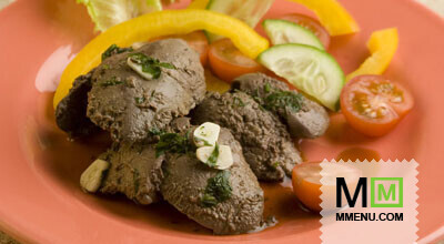 Куриная печенка со свежими овощами Куриная печенка со свежими овощами