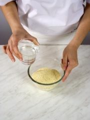 Приготовление блюда по рецепту - Пасхальный хремзлах (печенье). Шаг 1