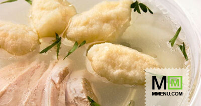 Бульон куриный с заварными клецками Бульон куриный с заварными клецками