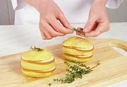 Приготовление блюда по рецепту - Картофельные сэндвичи с сальсой. Шаг 5