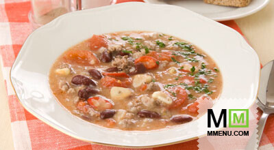 Острый мясной суп с фасолью Острый мясной суп с фасолью