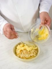 Приготовление блюда по рецепту - Лежни картофельные (2). Шаг 4