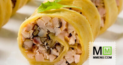 Рулет сырный с копченой курицей и грибам Рулет сырный с копченой курицей и грибам