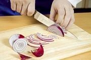 Приготовление блюда по рецепту - Пикантные свиные ребрышки с картофельным салатом. Шаг 14