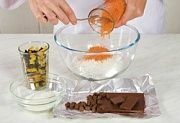 Приготовление блюда по рецепту - Шоколадно-морковное пирожное. Шаг 2