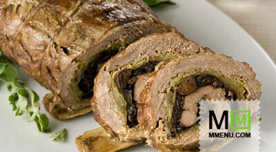 Мясной рулет с яблоками и черносливом Мясной рулет с яблоками и черносливом