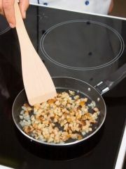 Приготовление блюда по рецепту - Картофель фаршированный «Лапоточки». Шаг 3