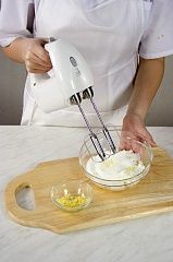 Приготовление блюда по рецепту - Творожно-лимонный пудинг. Шаг 3