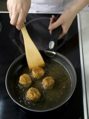 Приготовление блюда по рецепту - Картофельные крокеты. Шаг 4