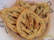 Приготовление блюда по рецепту - Французский хлеб фугасс с прованскими травами. Шаг 10