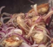 Приготовление блюда по рецепту - Чахохбили с курицей и пшеничными лепёшками - пошаговый рецепт с фото. Шаг 4