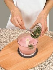 Приготовление блюда по рецепту - Крем творожный с клубникой (2). Шаг 2
