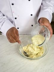 Приготовление блюда по рецепту - Мясной пирог из сдобного теста. Шаг 1