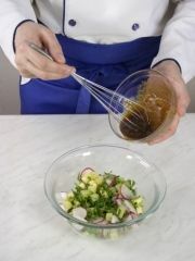 Приготовление блюда по рецепту - Салат картофельный с авокадо. Шаг 5