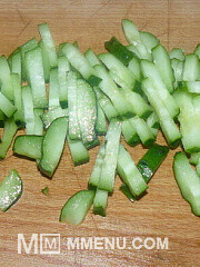 Приготовление блюда по рецепту - Салат из молодой капусты и  кольраби. Шаг 2