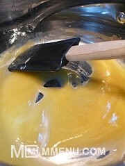 Приготовление блюда по рецепту - Голландское сырное фондю - сырные вулканчики. Шаг 2