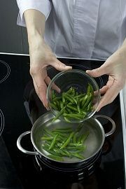 Приготовление блюда по рецепту - Салат по-милански (3). Шаг 1