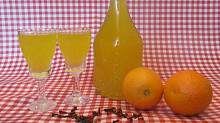 Рецепт - Апельсиново-гвоздичный ликер