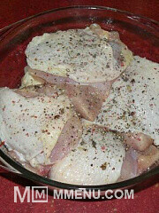 Приготовление блюда по рецепту - Куриные бедра с чесноком. Шаг 1