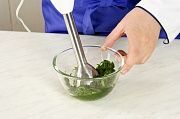 Приготовление блюда по рецепту - Зеленые макаронные изделия со шпинатом. Шаг 3