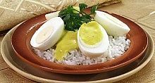 Рецепт - Яйца с рисом и соусом карри