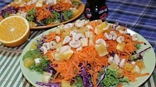 Рецепт - Азиатский салат с апельсинами и орехами кешью