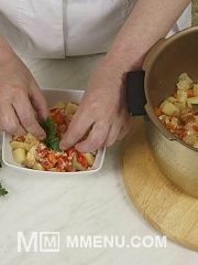 Приготовление блюда по рецепту - Рагу из овощей со сметанным соусом. Шаг 3