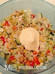 Приготовление блюда по рецепту - Пёстрый салат с овощами и рисом. Шаг 4