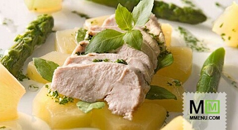Куриная грудка с зеленой спаржей Куриная грудка с зеленой спаржей