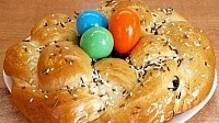 Пасхальный венок с тройной начинкой - видео рецепт