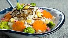 Рецепт - Хина чираши (рис с овощами и грибами шиитаке)