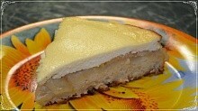 Рецепт - Яблочный пирог на кефире с творожным кремом