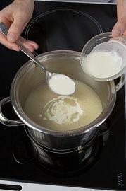 Приготовление блюда по рецепту - Суп–пюре из овсянки. Шаг 2