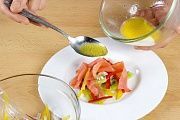 Приготовление блюда по рецепту - Салат с семгой и киви (2). Шаг 9