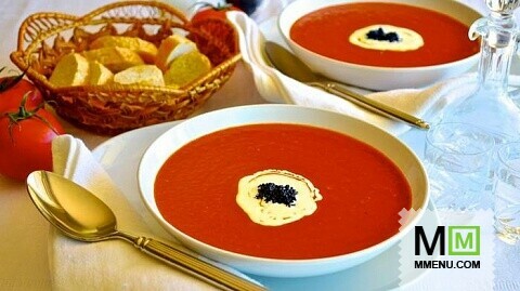 Томатный суп “Кровавая Мэри”